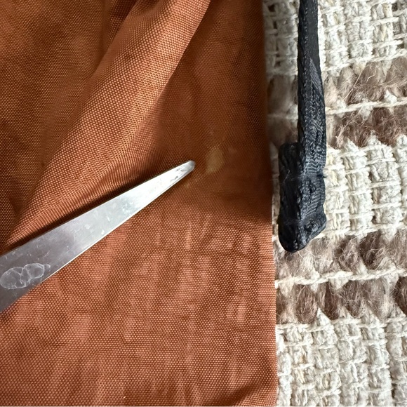 BAGGU Large Brown Crescent Sling Bag - Picture 11 of 11